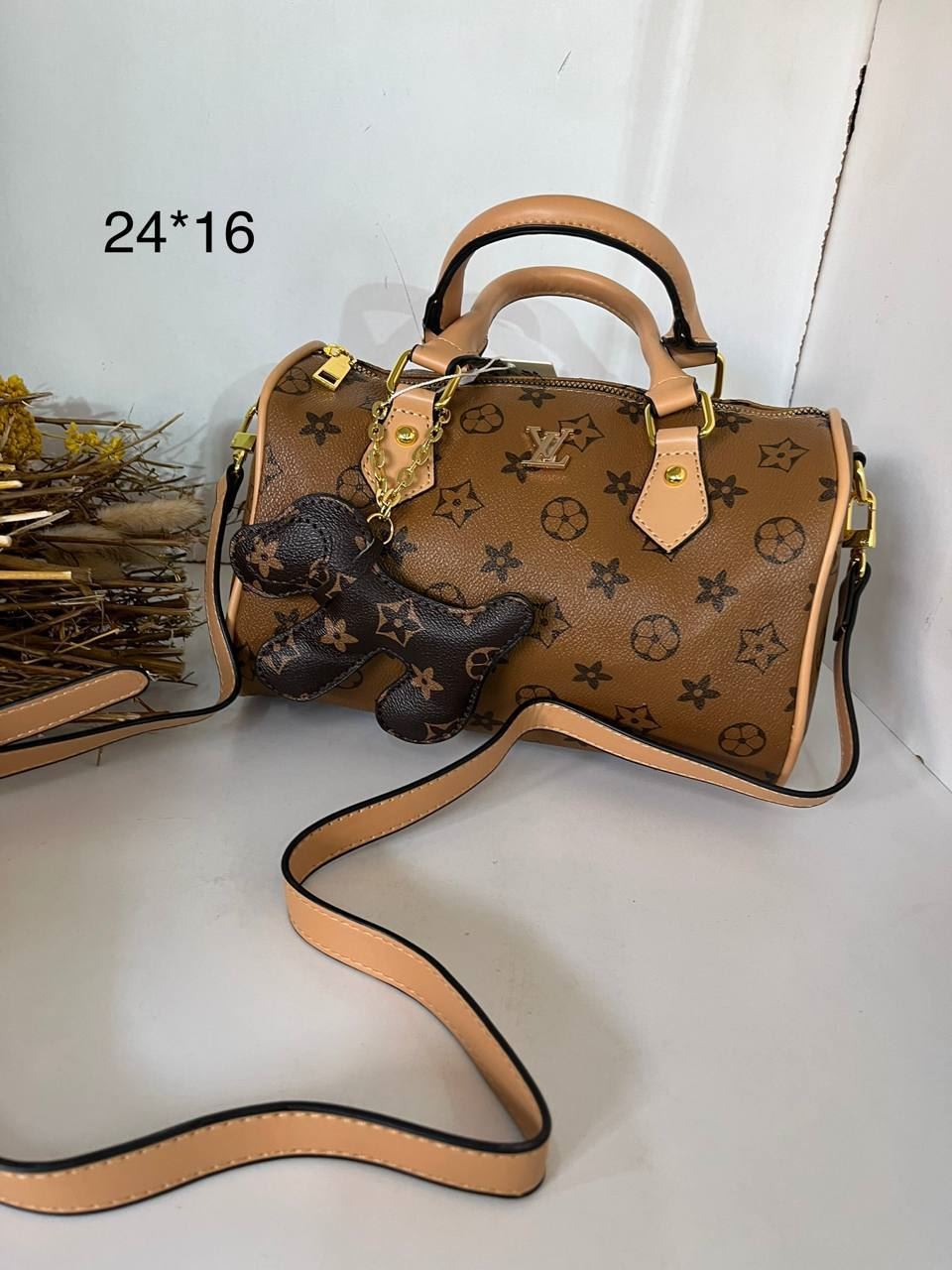 Bolsito Louis Vuitton - Imagen 2