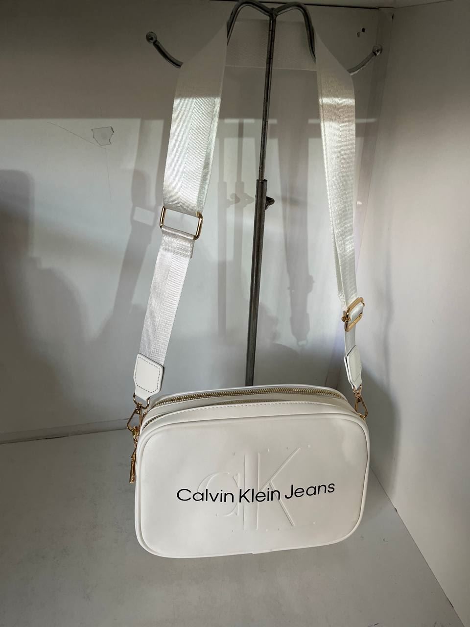 Bolso Calvin Klein - Imagen 4