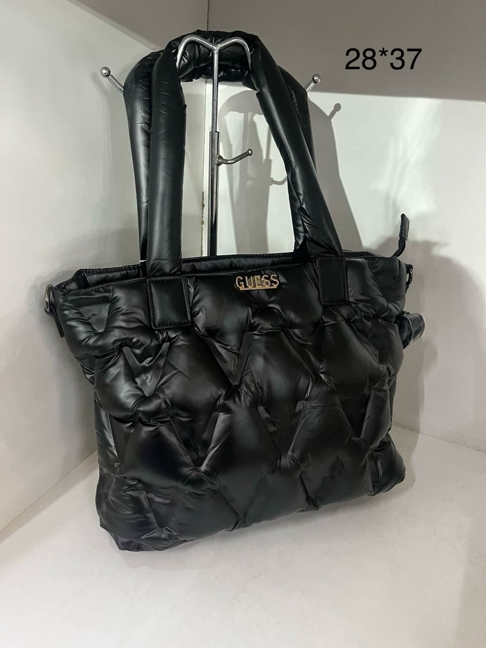 Bolso Guess acolchado - Imagen 6