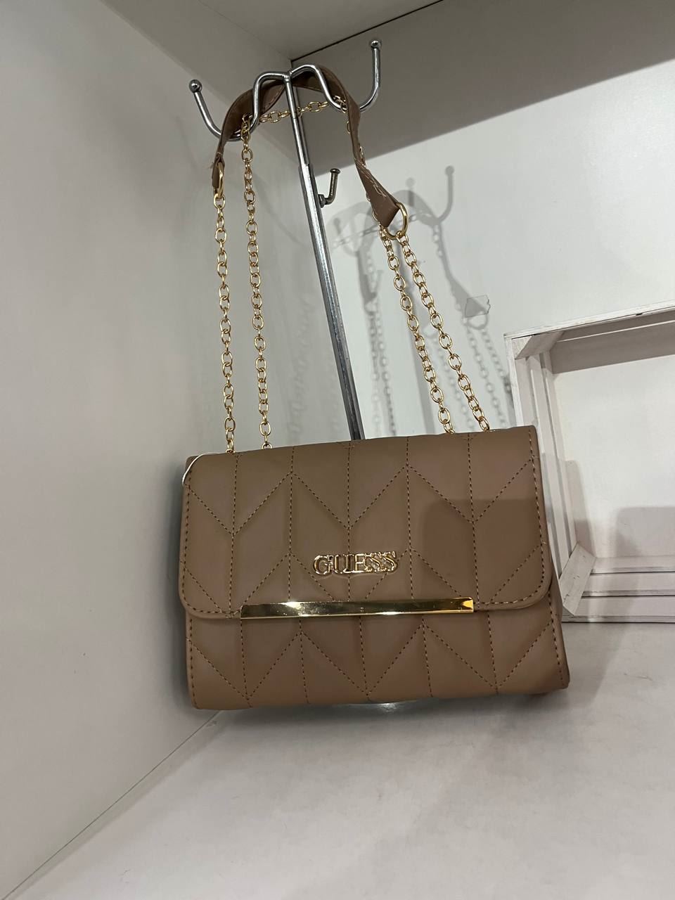 Bolso Guess nueva temporada - Imagen 2