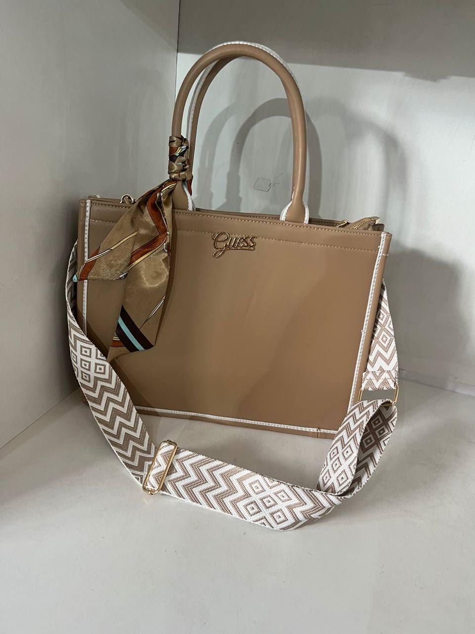 Bolso Guess - Imagen 3