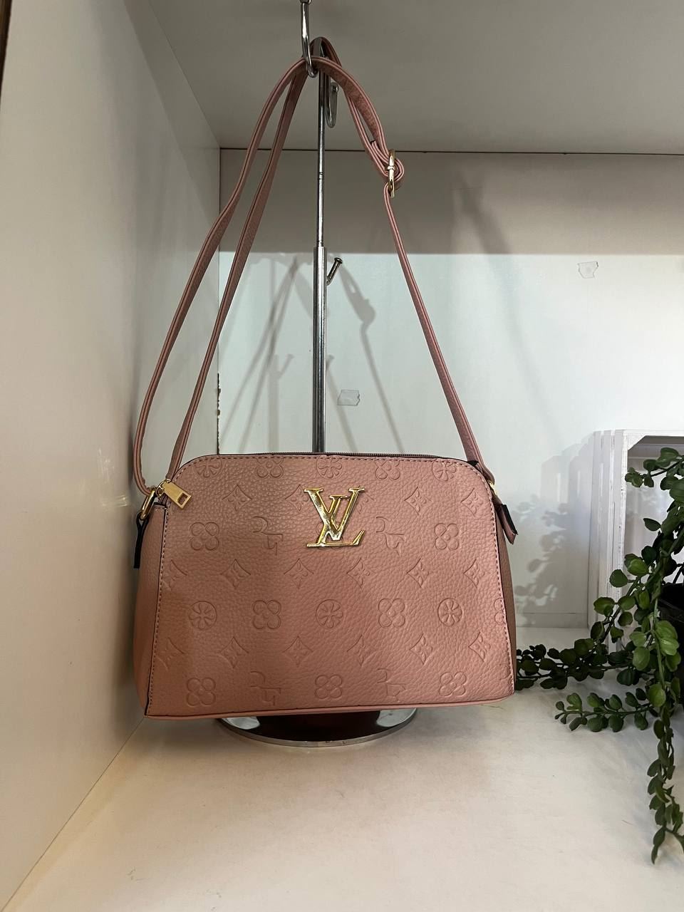 Bolso Louis Vuitton estampado - Imagen 1