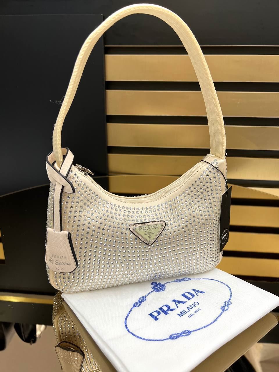 Bolso Prada brillante - Imagen 1