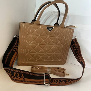 Bolso Prada polipiel - Imagen 2