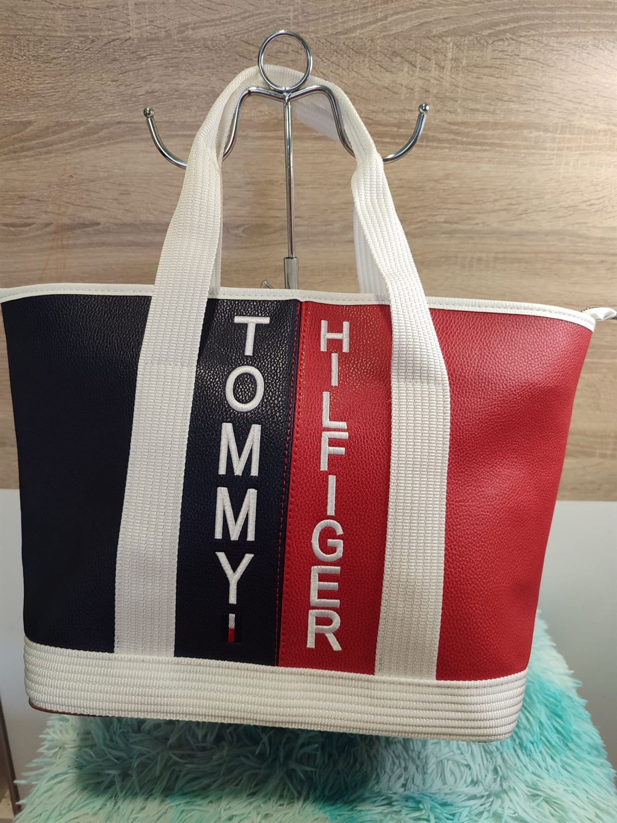 Bolso Tommy Hilfiger - Imagen 1