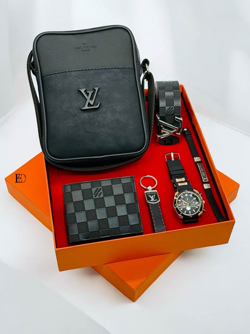 Caja complementos Louis Vuitton para chico - Imagen 8