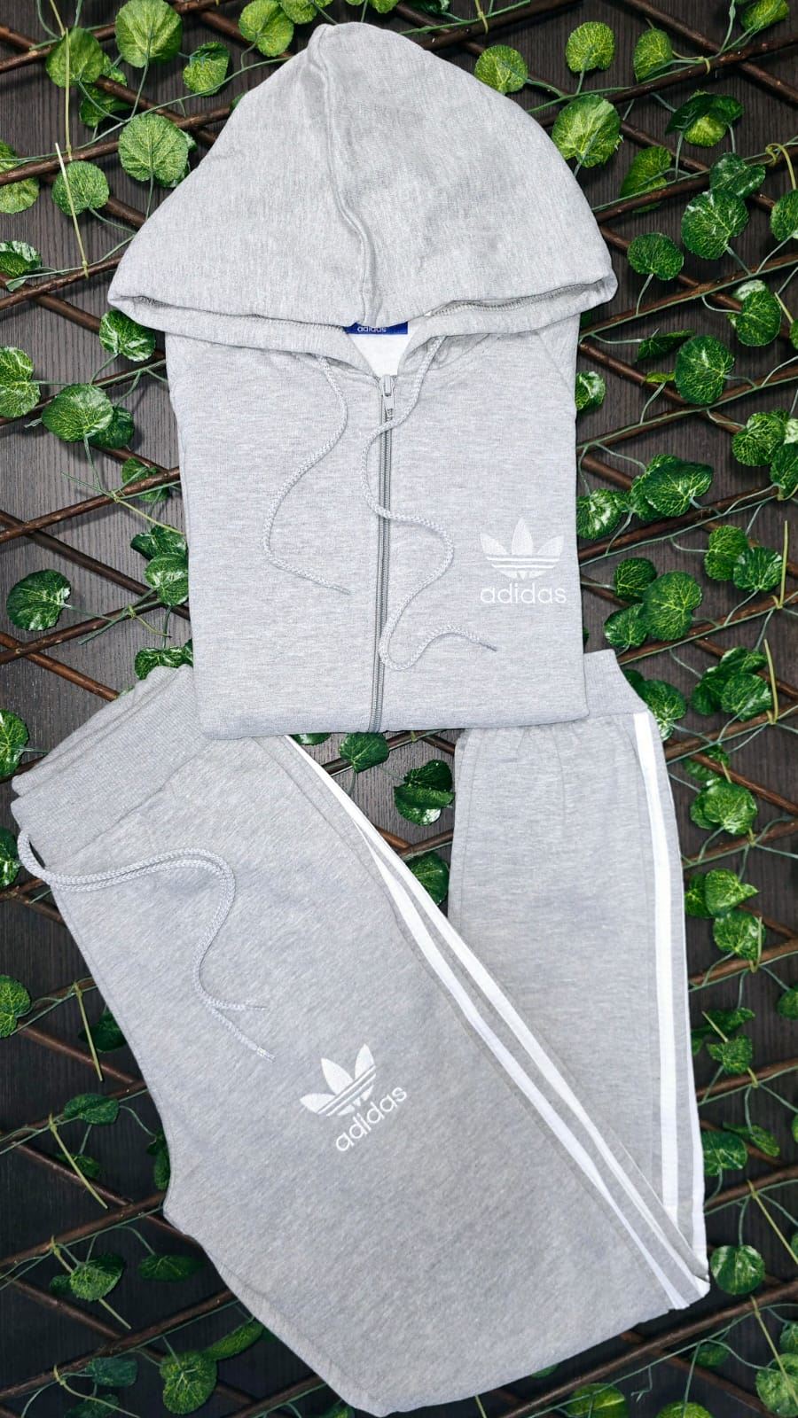 Chándal Adidas con cremallera - Imagen 3