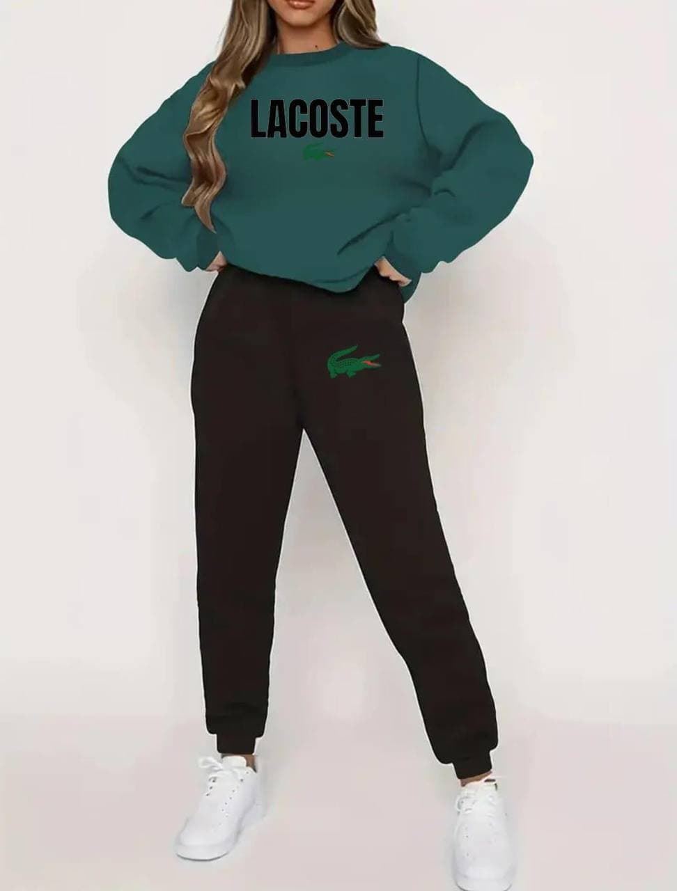 Chándal Lacoste de mujer - Imagen 1