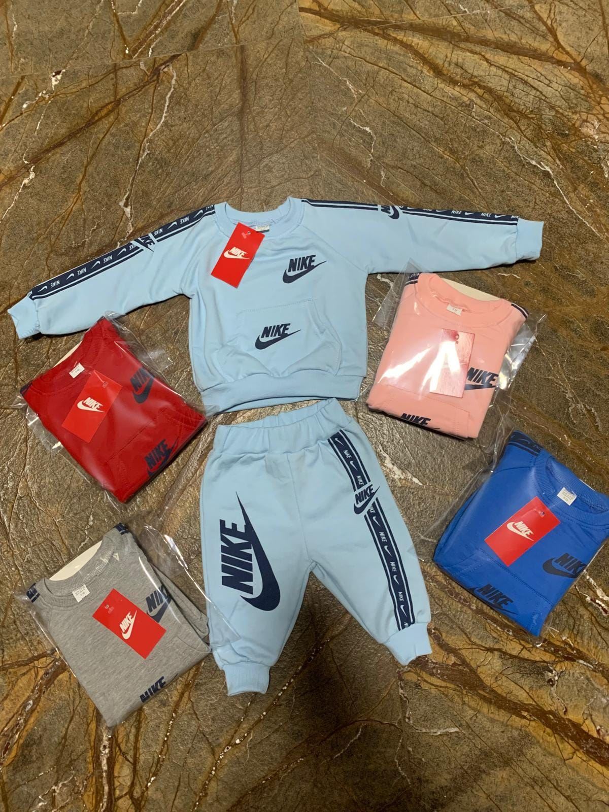 Conjunto bebé Nike - Imagen 1