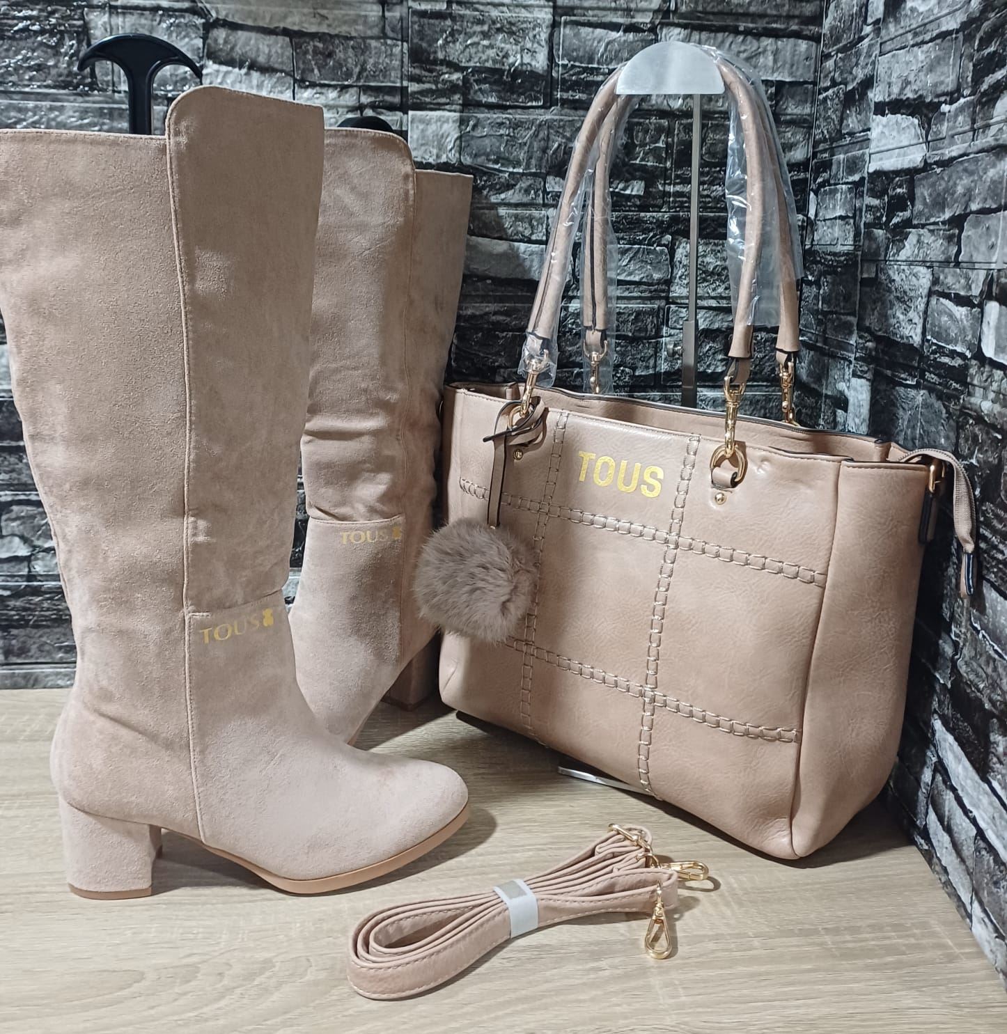 Conjunto botas y bolso Tous - Imagen 1