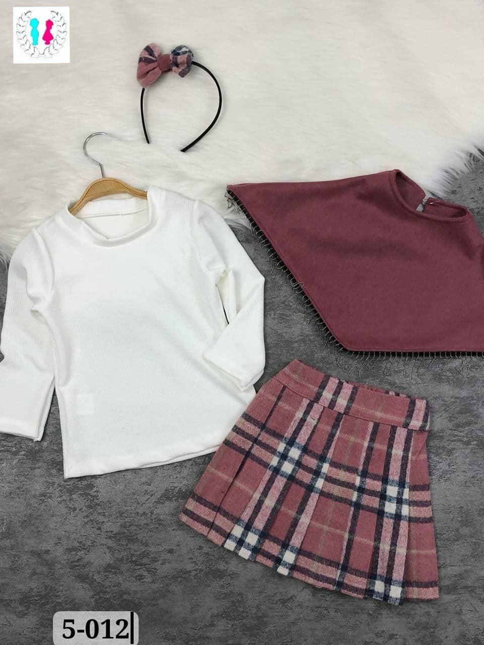 Conjunto de falda y camiseta - Imagen 2