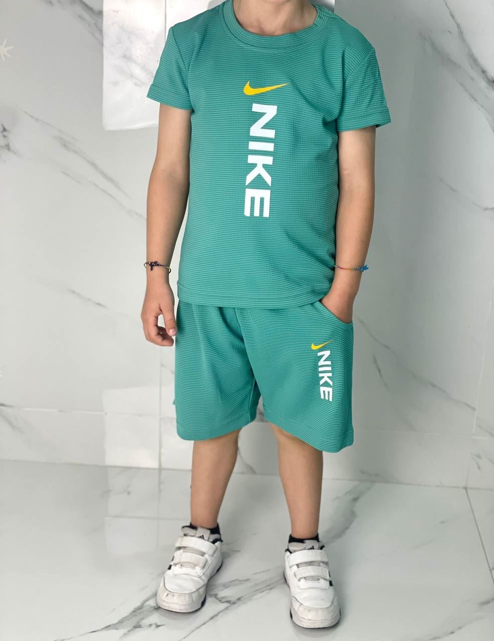 Conjunto de niño Nike - Imagen 1