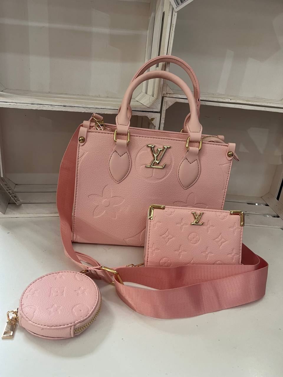 Conjunto de tres piezas Louis Vuitton - Imagen 1