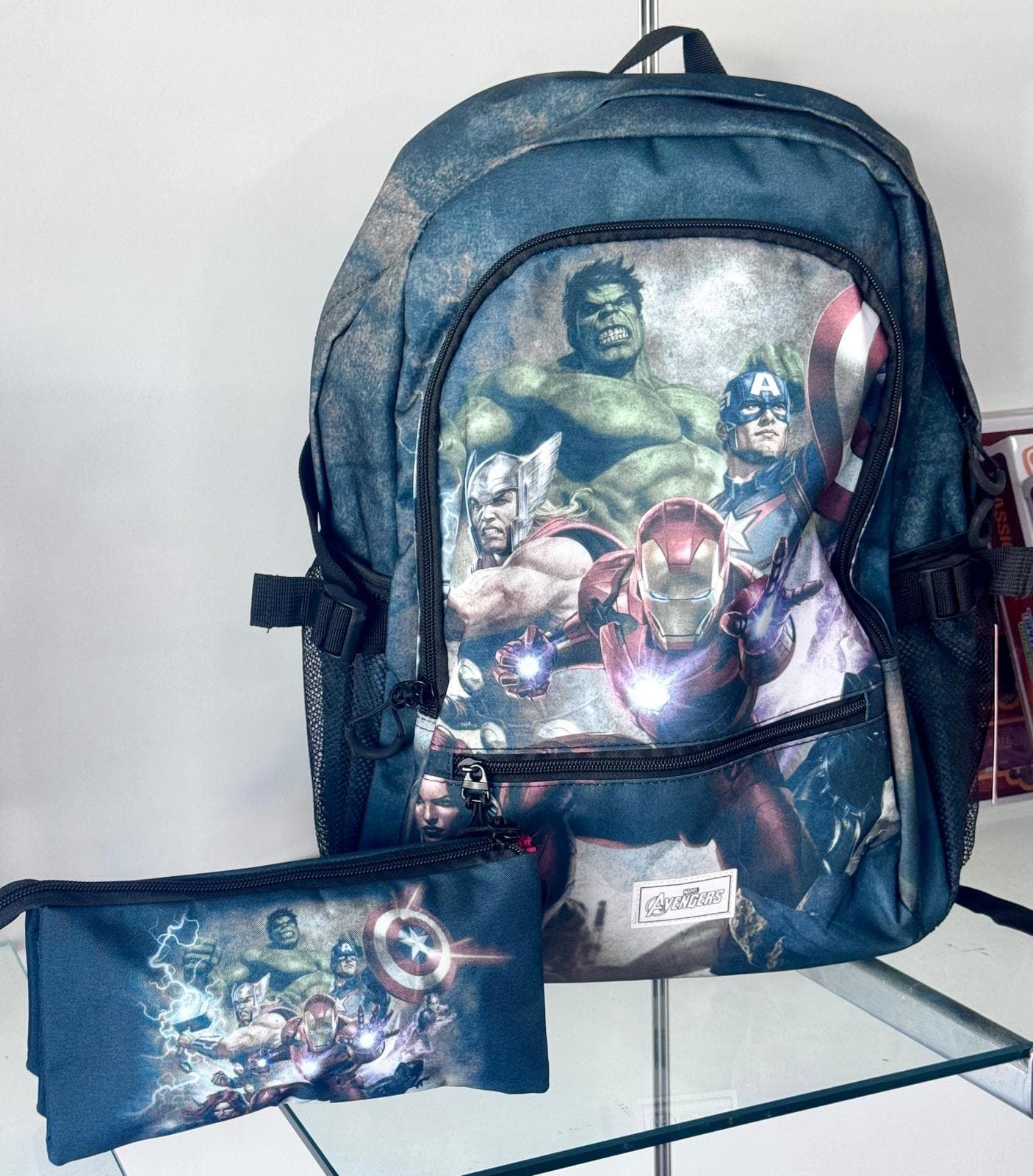 Conjunto mochila+ estuche Marvel - Imagen 1