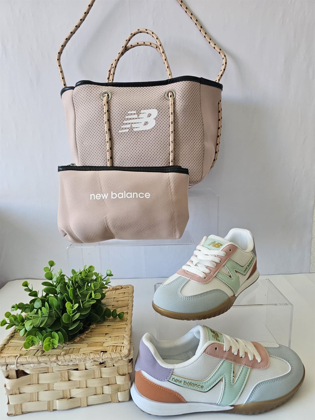 Conjunto New Balance zapatillas y bolso a juego - Imagen 3