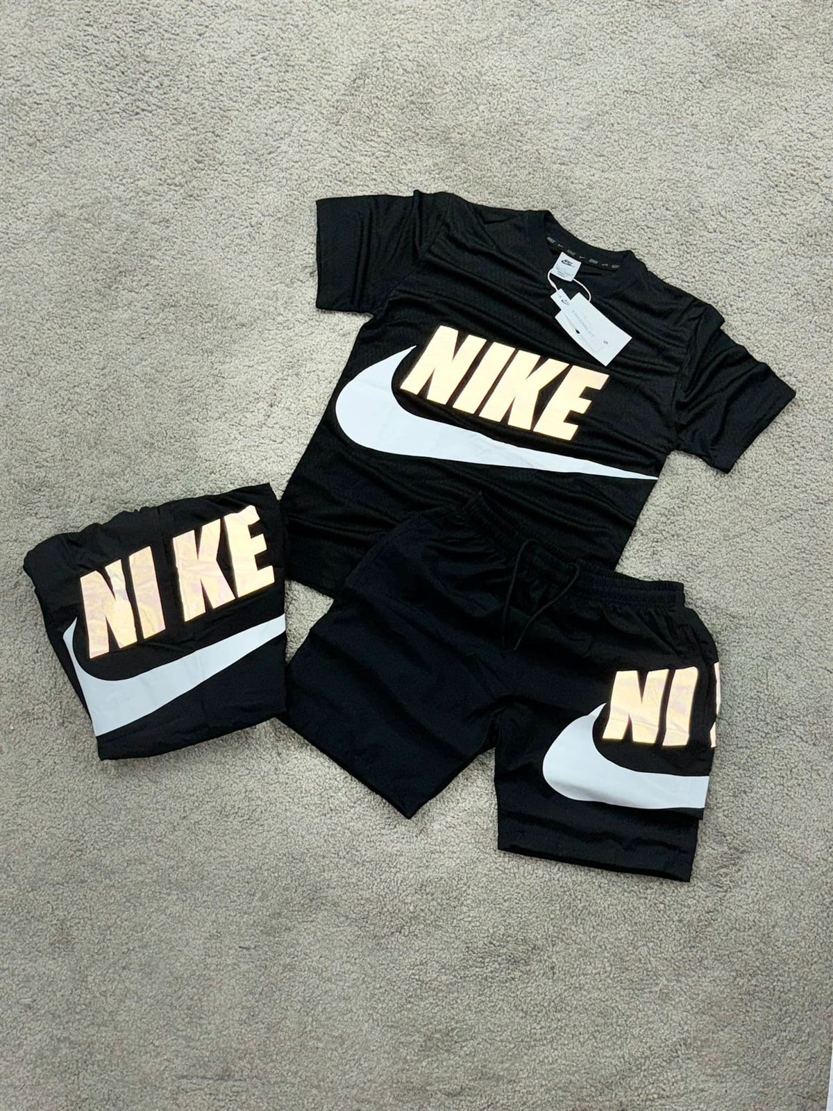 Conjunto Nike reflectante - Imagen 1