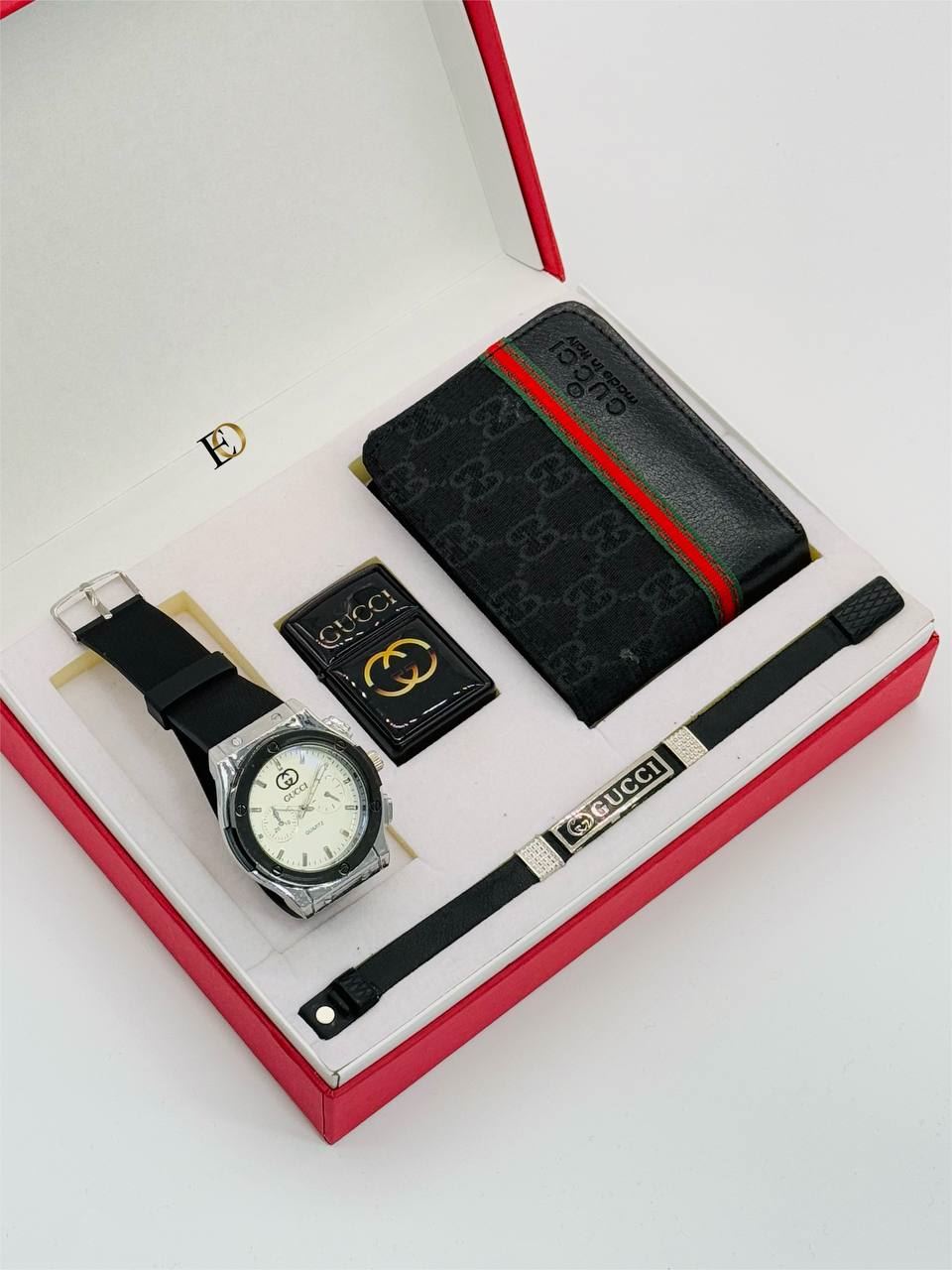 Conjunto reloj y complementos Gucci - Imagen 6