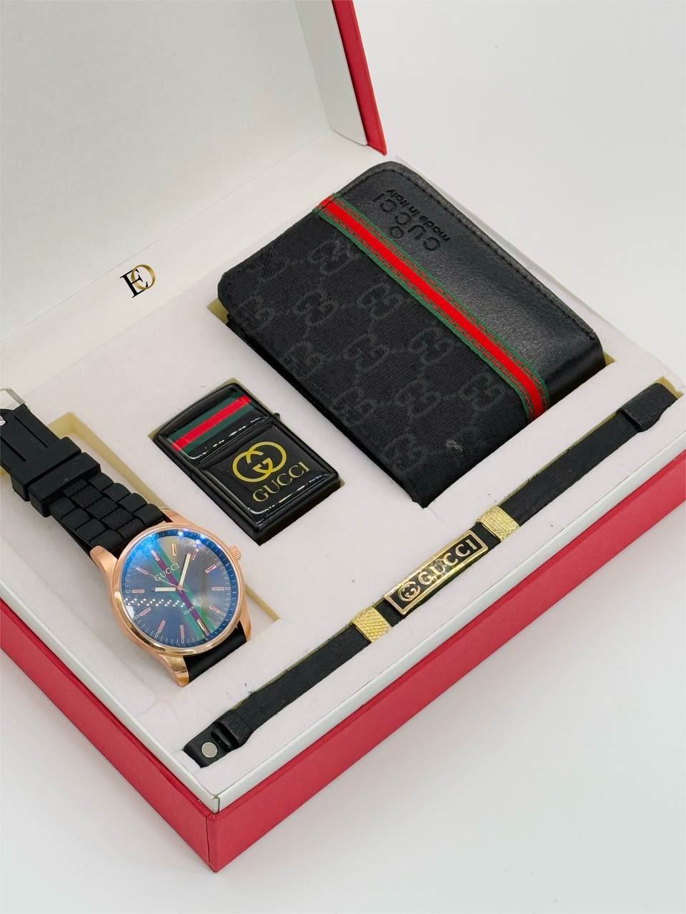 Conjunto reloj y complementos Gucci - Imagen 7