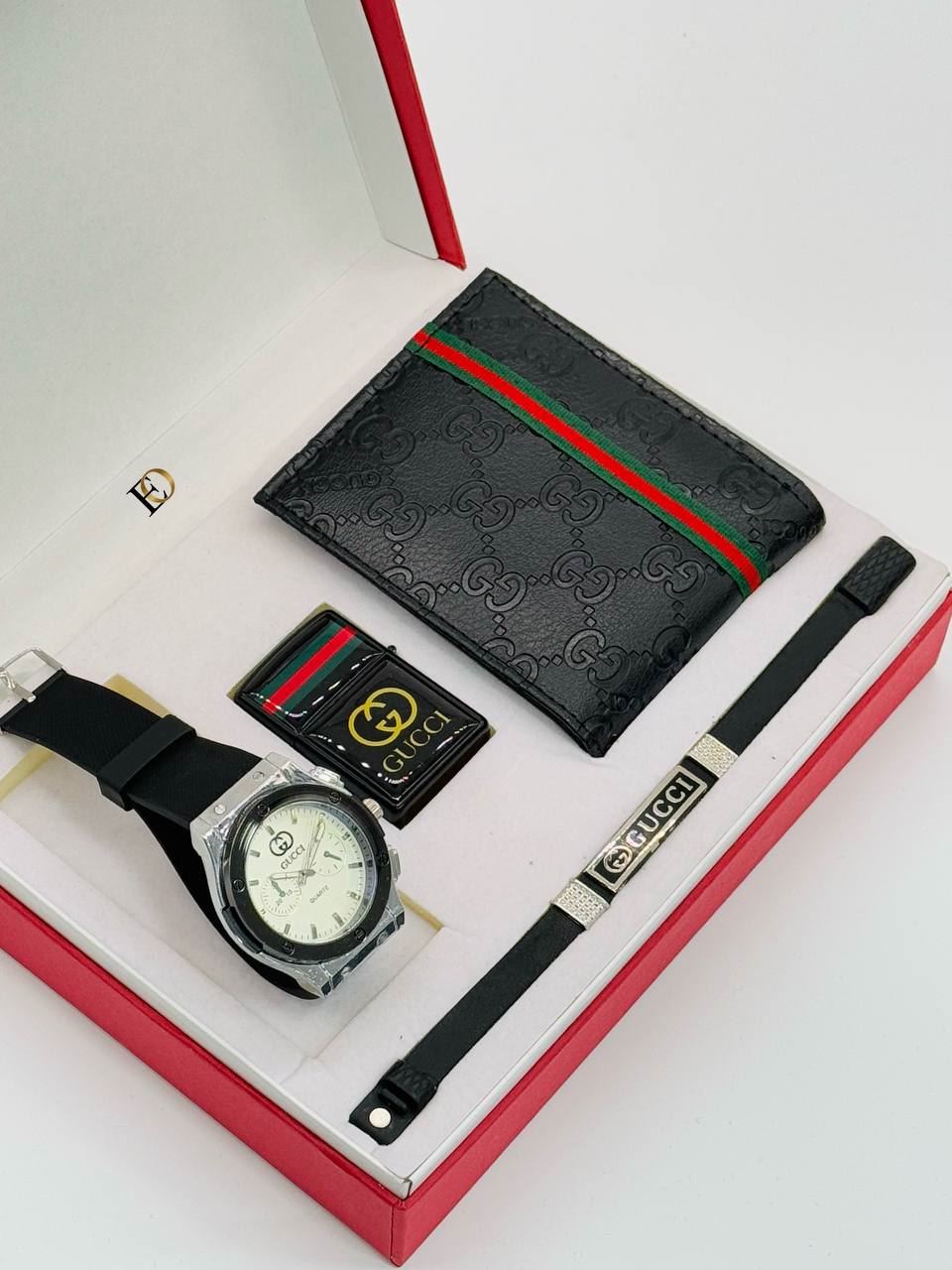 Conjunto reloj y complementos Gucci - Imagen 8