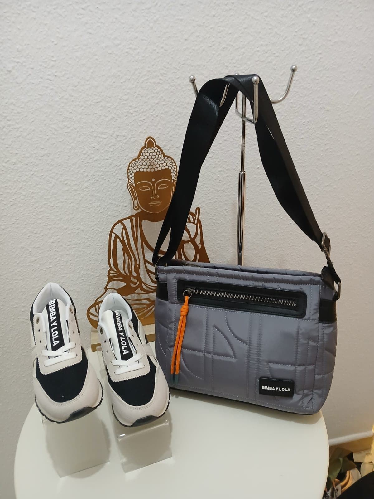 Conjunto zapatillas y bolso Bimba y Lola - Imagen 1