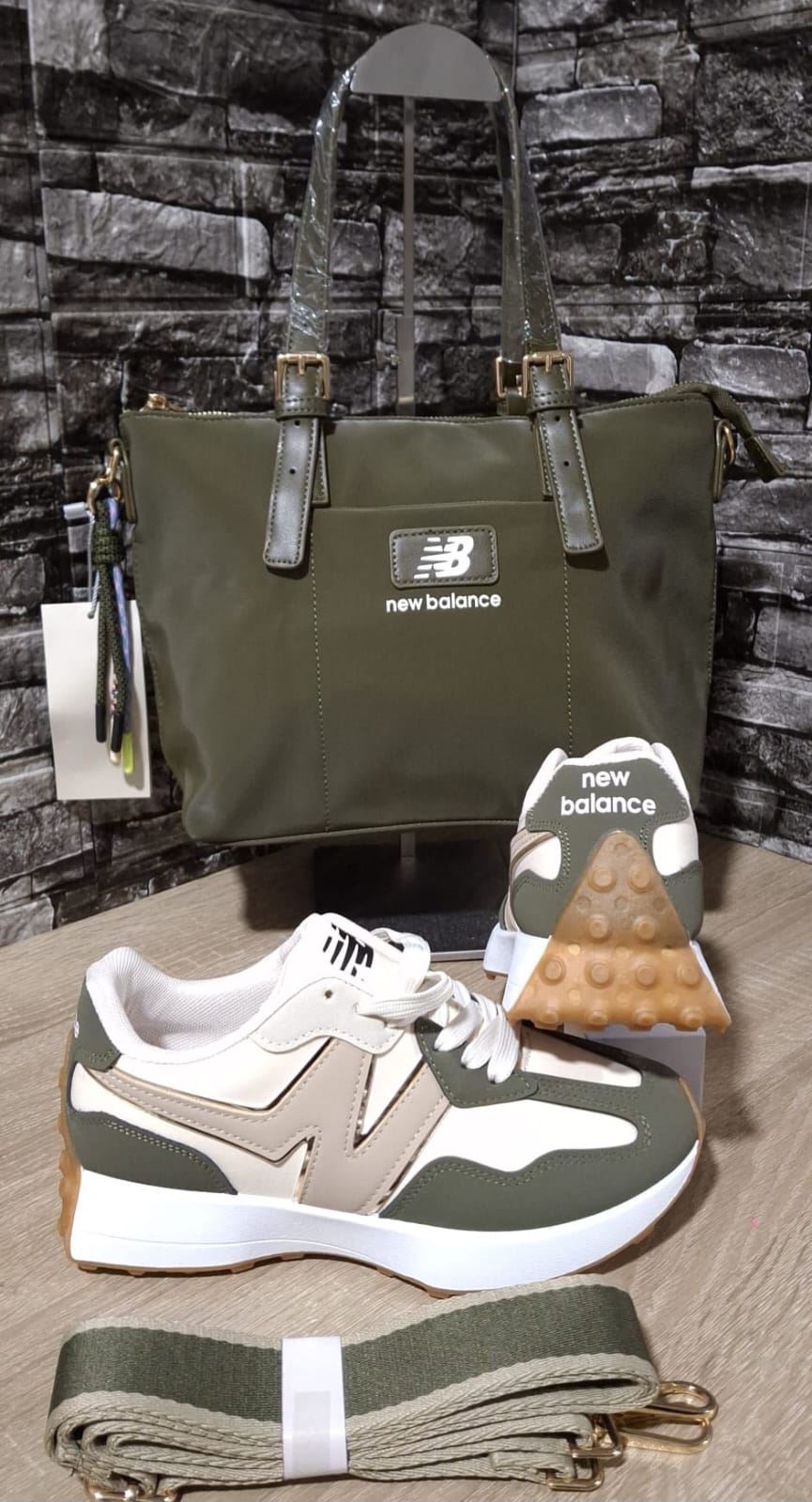 Conjunto zapatillas y bolso New Balance - Imagen 2