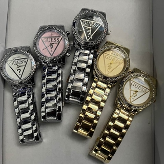 Reloj Guess triángulo - Imagen 1