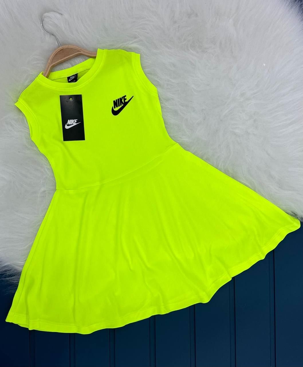 Vestido Nike niña - Imagen 2