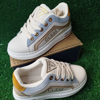 Zapatillas Guess niña liquidación - Imagen 2