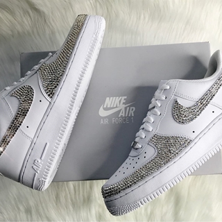 Zapatillas Nike Air force one con perlas personalizadas - Imagen 2