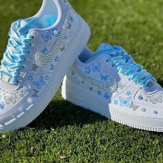 Zapatillas Nike Air force one con perlas y mariposas - Imagen 2